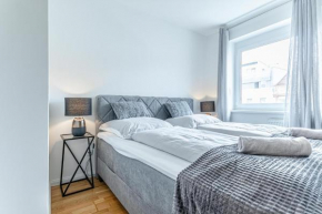 Chic 1BR and 1LR Apt in Central Vienna